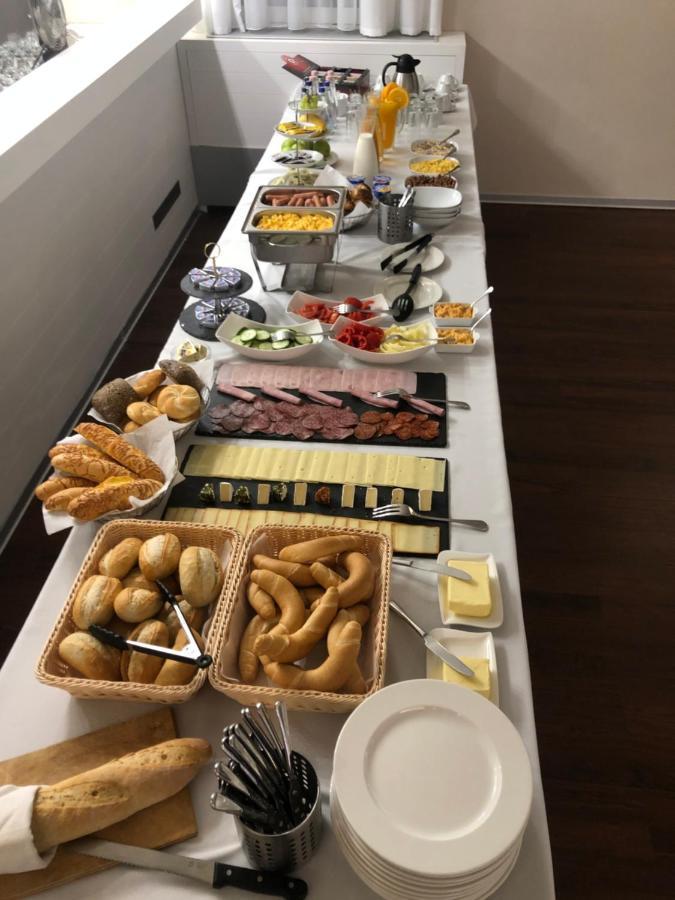 Vadvirag Panzio Hotel Ágfalva Buitenkant foto