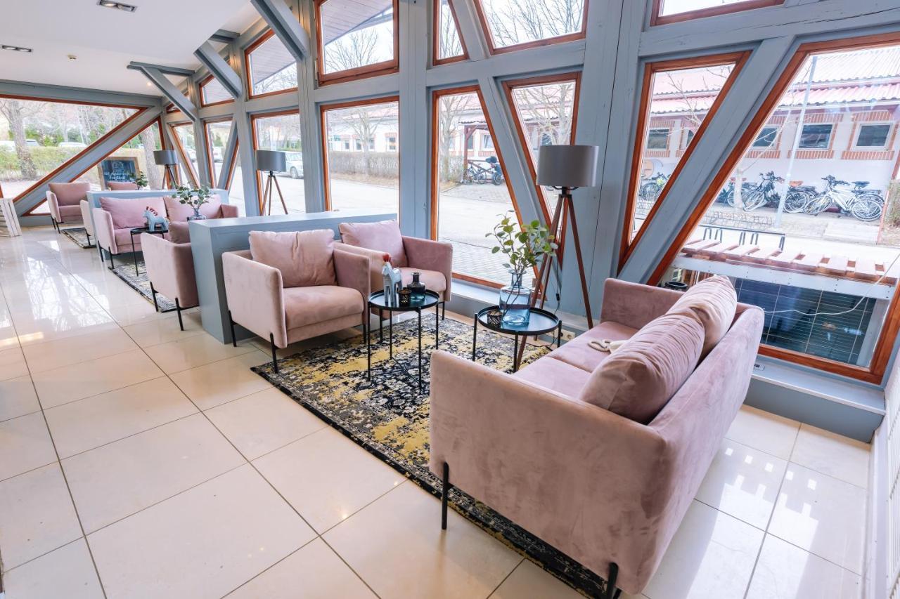 Vadvirag Panzio Hotel Ágfalva Buitenkant foto