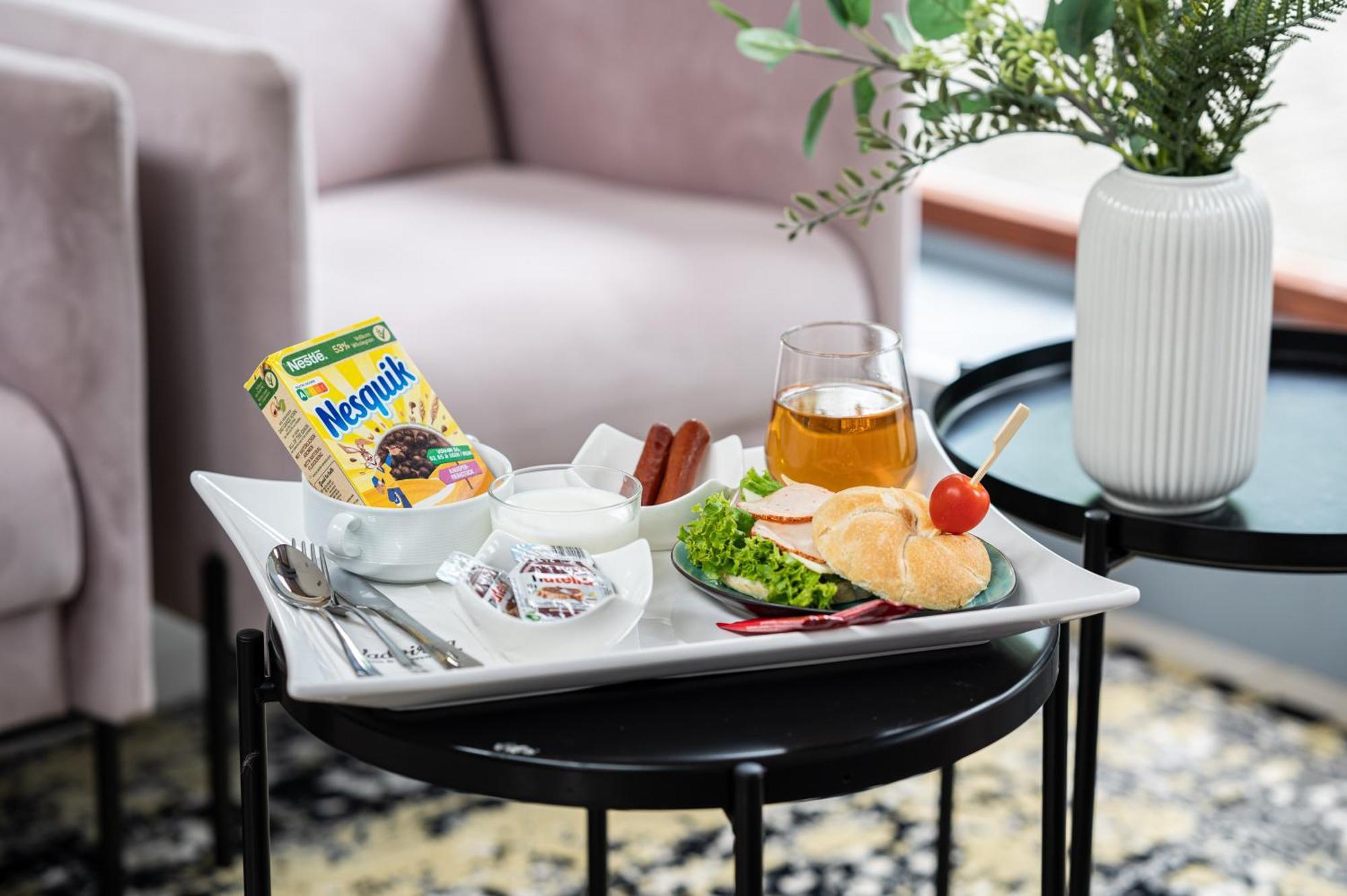 Vadvirag Panzio Hotel Ágfalva Buitenkant foto